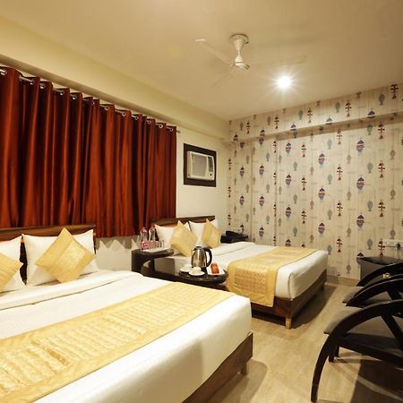 Hotel Airport Star Nuova Delhi Esterno foto