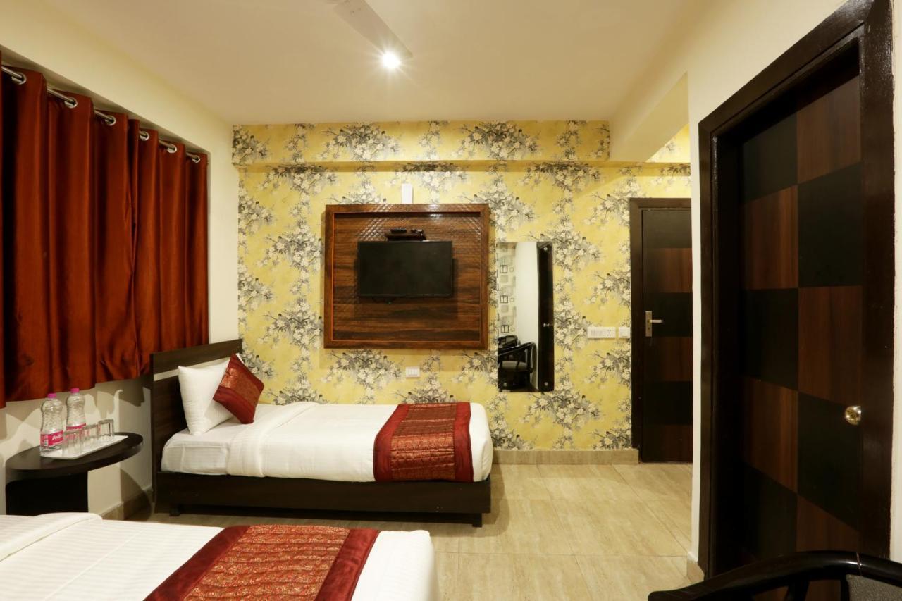 Hotel Airport Star Nuova Delhi Esterno foto